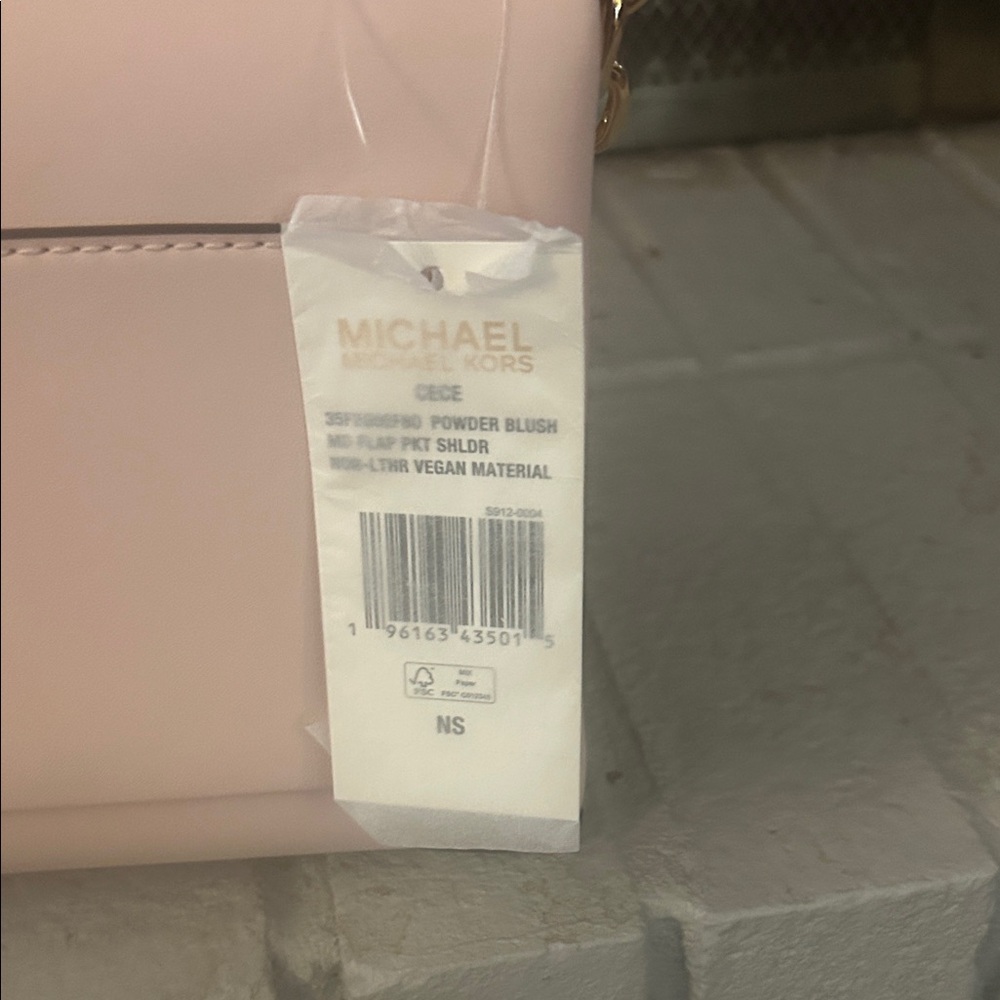 NWT Elegant Michael Kors Pink Chain Strap Wristlet - Picture 4 of 7